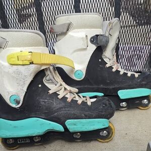 USD Aggressive Inline Skates Size 9 UFS Black White Teal Anti Rocker